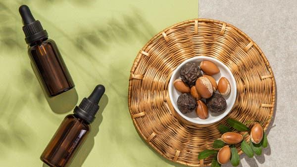 أي زيوت نباتية هي الأفضل لتنظيف البشرة؟