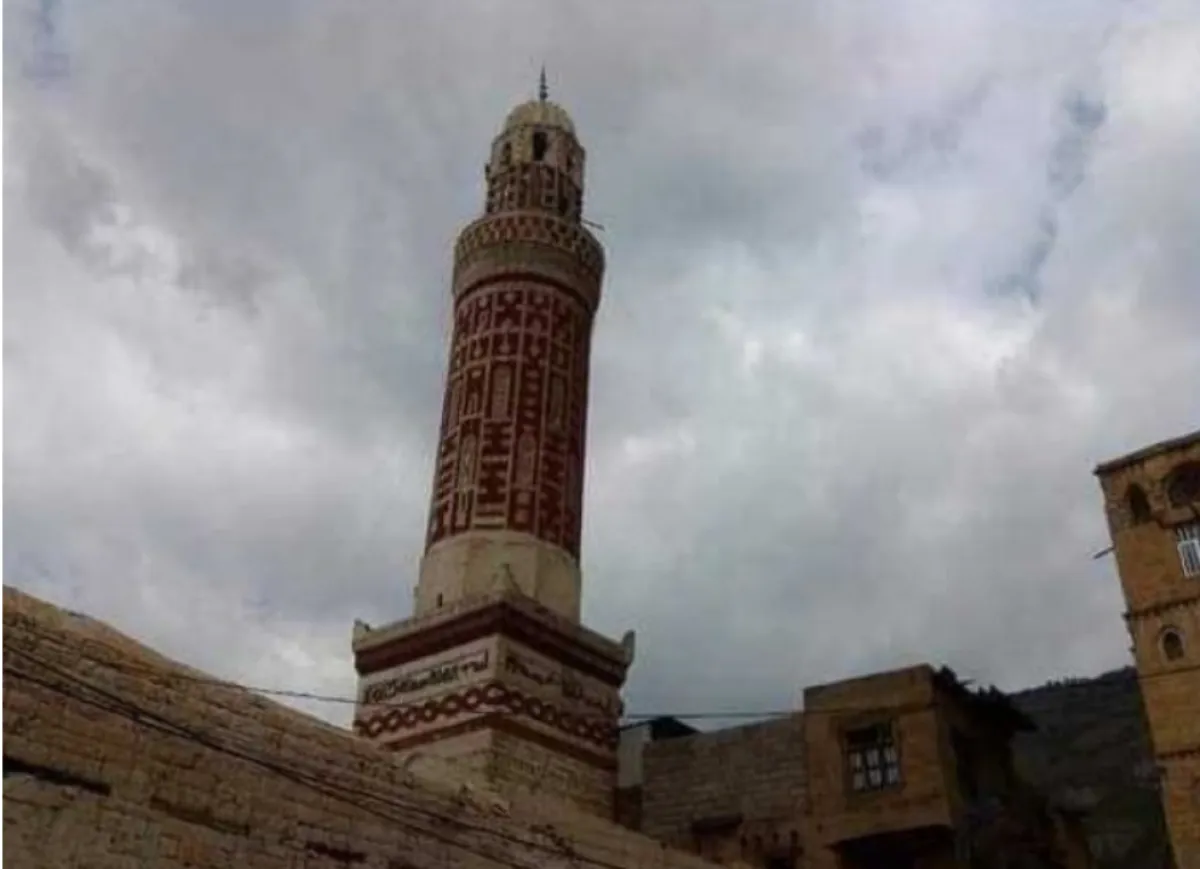 تصعيد يمس قدسية الشعائر.. مليشيا الحوثي تقطع الكهرباء عن مساجد في محافظة إب وتواصل التضييق خلال رمضان