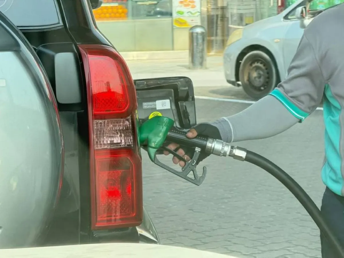 الإمارات تثبت أسعار الوقود لشهر مارس رغم ارتفاعات الأسواق العالمية