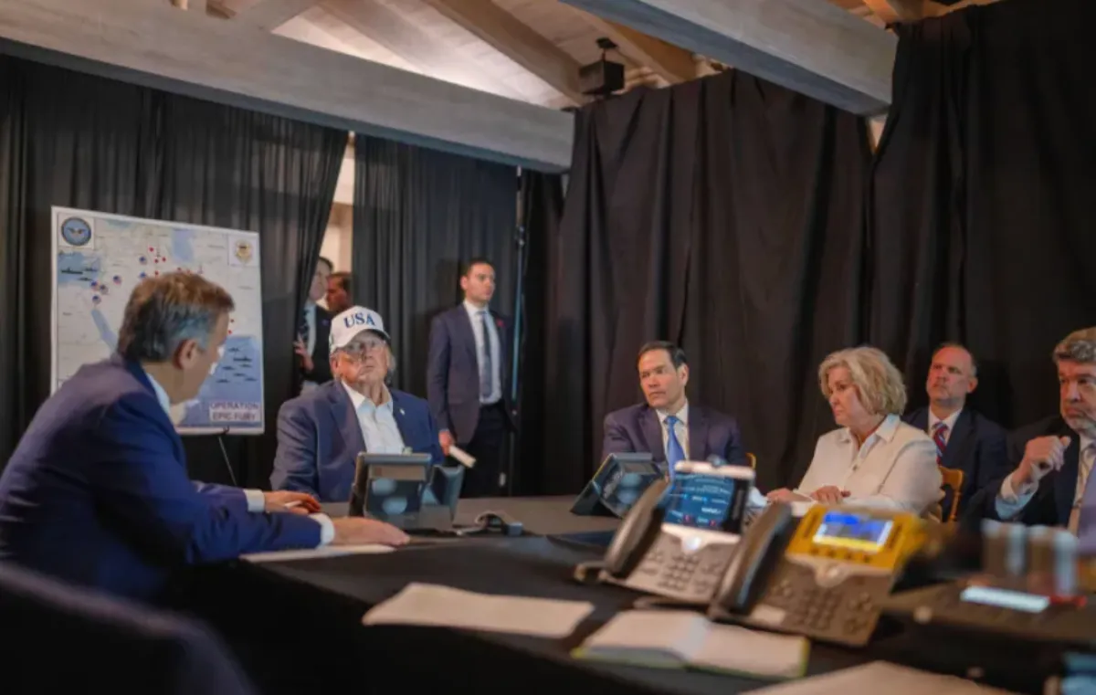 بعد مقتل خامنئي.. قيادة إيران الجديدة تعرض التفاوض على أمريكا لوقف الحرب