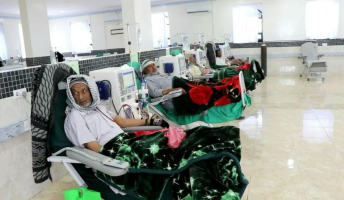 بذريعة دعم زراعة الكلى .. عصابة الحوثي تنهب أموال الزكاة لصالح مستشفيات خاصة تتبع قياداتها