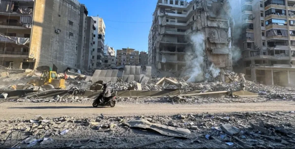 غارات إسرائيلية مكثفة على ضاحية بيروت وصيدا وسط تحذيرات من كارثة إنسانية