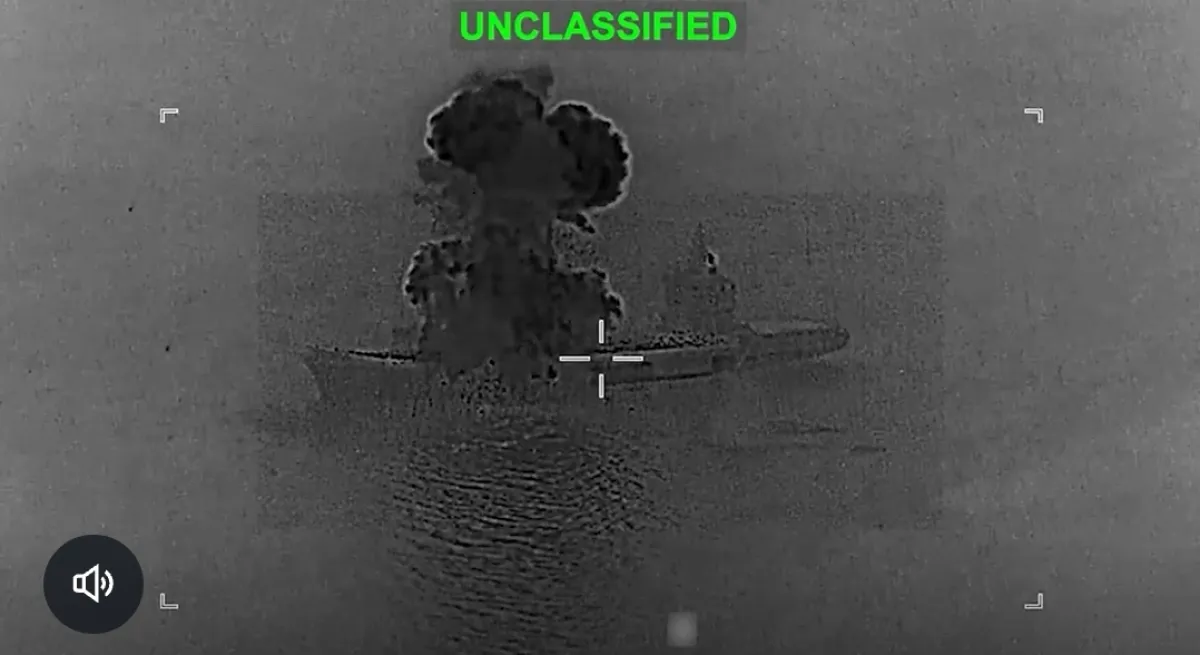 القيادة المركزية الأمريكية تدمر حاملة طائرات مسيّرة إيرانية في عملية استهداف موثقة