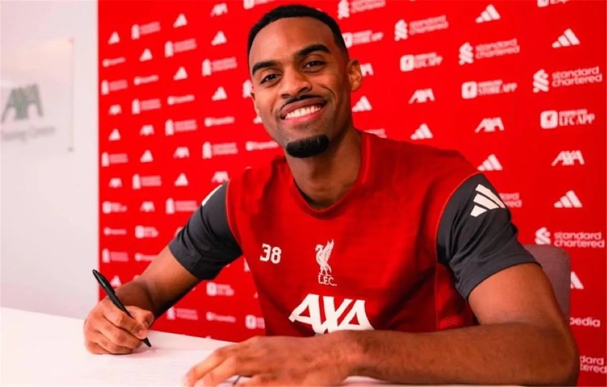 ليفربول يحسم مستقبل جرافنبيرخ بتمديد عقده حتى 2032