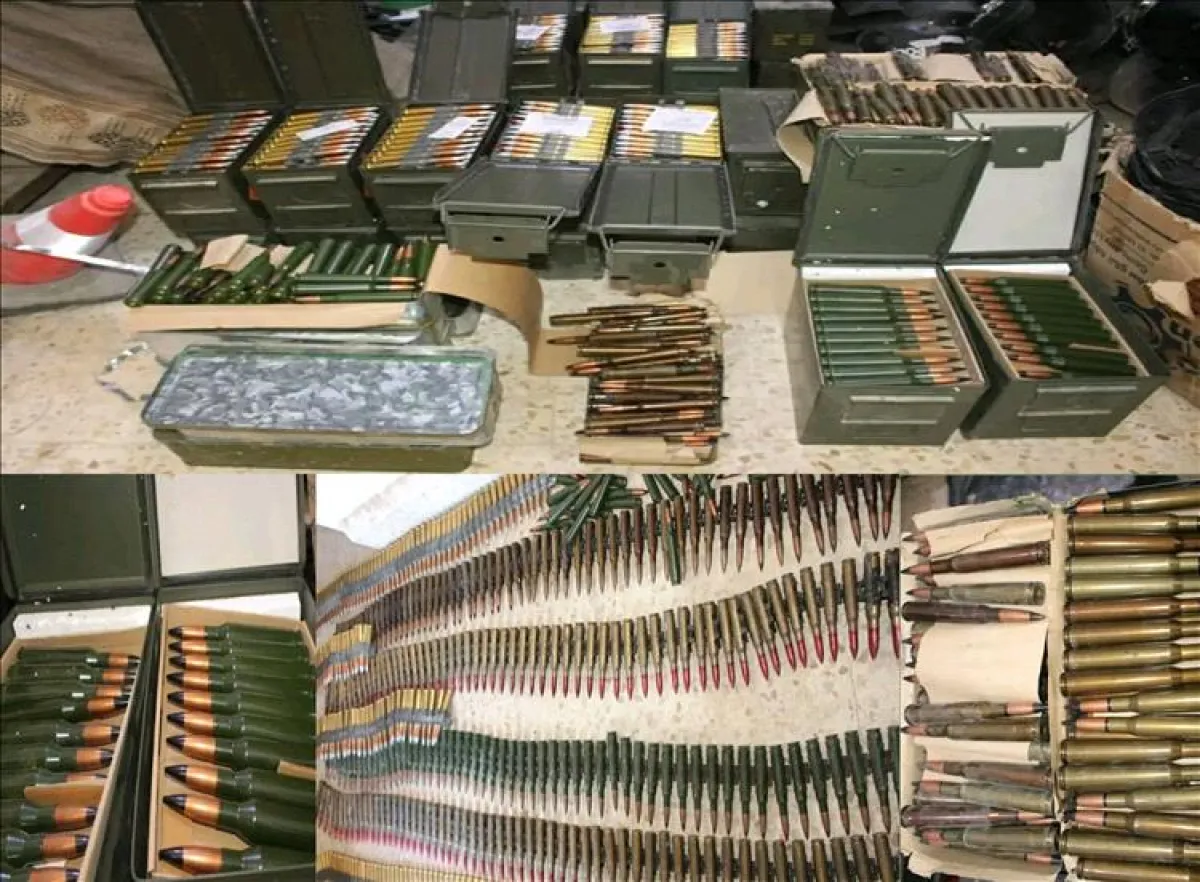 أمن حضرموت يضبط ثلاثة أشخاص بحوزتهم كميات كبيرة من ذخائر الأسلحة