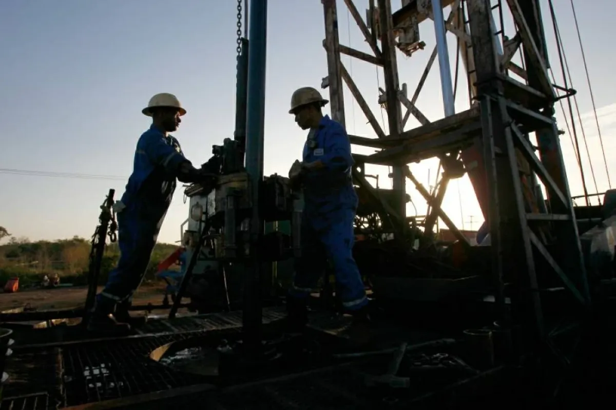 استئناف إنتاج حقلي الشرارة والفيل الليبيين يعزز إمدادات النفط وسط تقلبات الأسواق