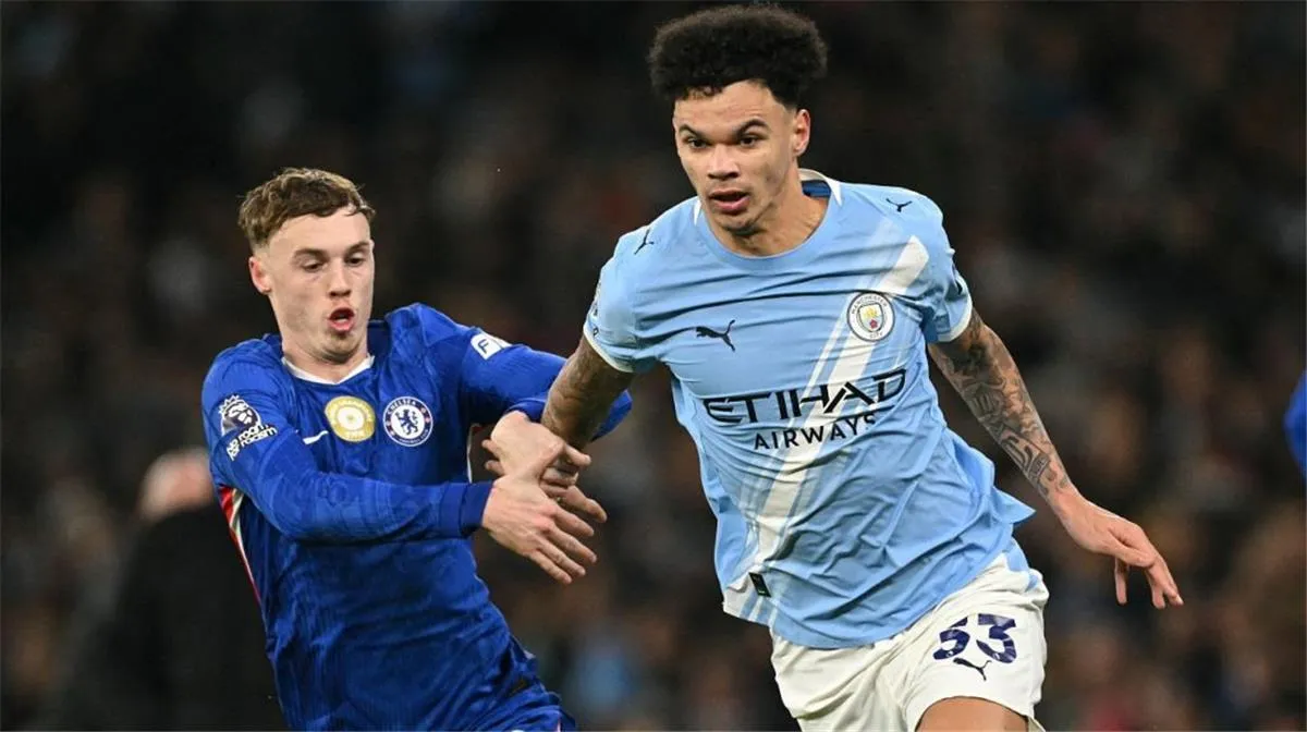 مانشستر سيتي وتشيلسي: قمة الدوري الإنجليزي والقناة الناقلة