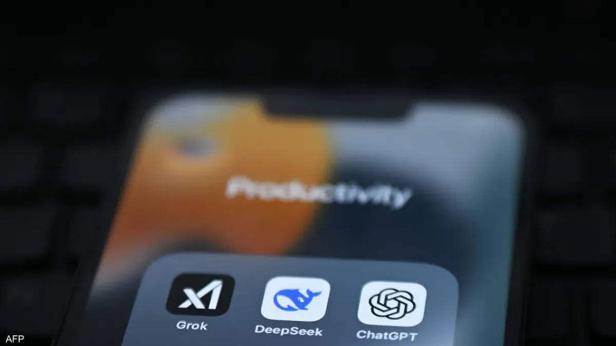 أبل تهدد بحذف تطبيق "غروك" بسبب المحتوى الإباحي