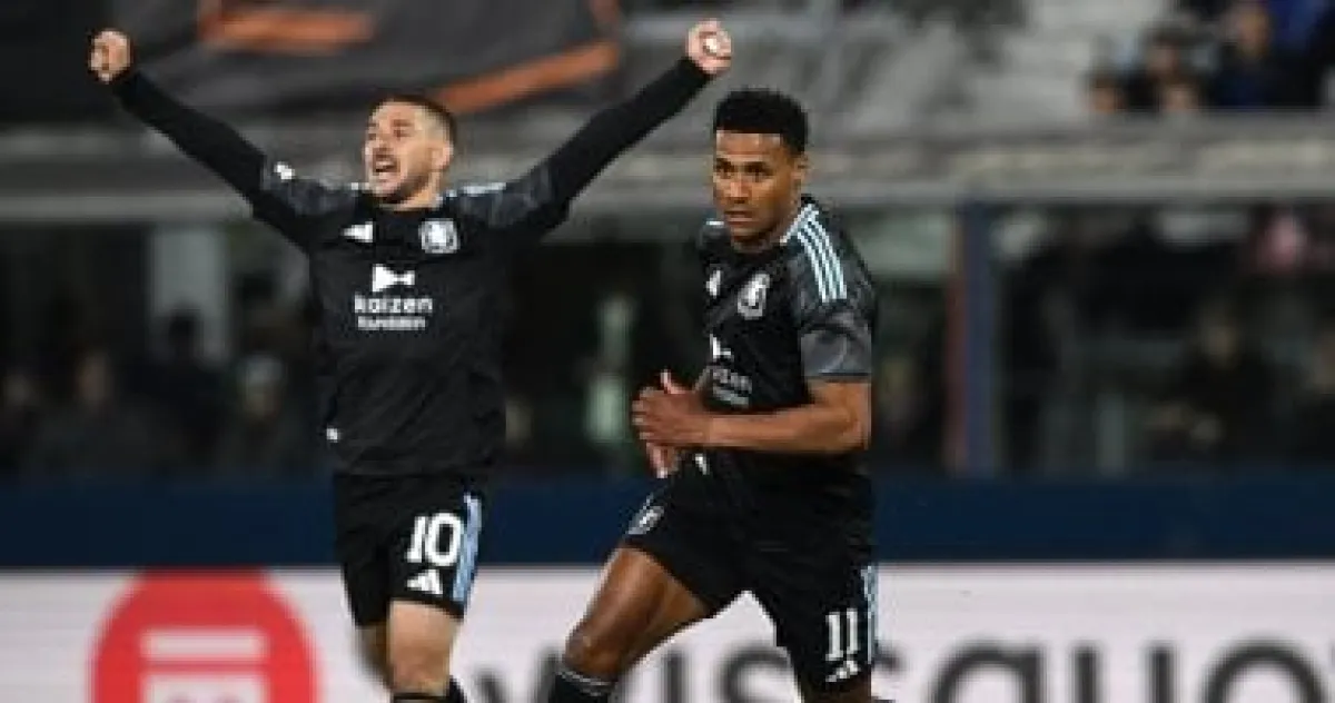 أستون فيلا يواجه تحديًا إيطاليًا في الدوري الأوروبي