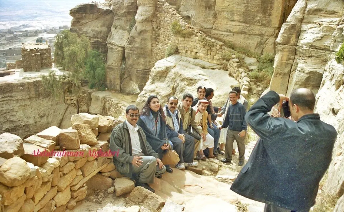 شباح في رداء "الوزراء"  كيف تبيع وزارة السياحة الوهم في بلد بلا سياح؟