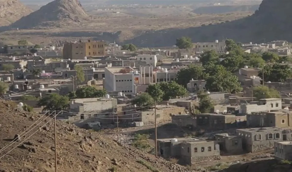 إرهاب حوثي متواصل.. المليشيا الفاشية تُمطر قرى لحج الآهلة بالسكان بقذائف الموت والترهيب