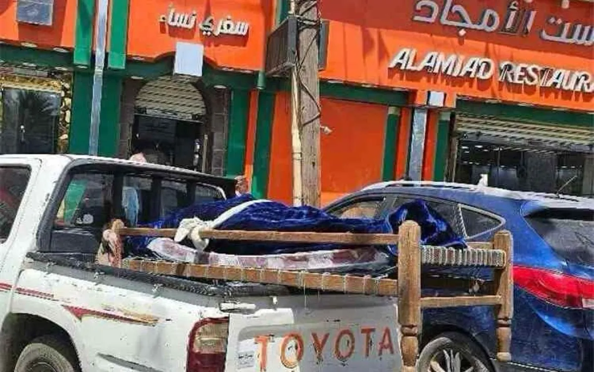 تحت حكم الحوثي.. امتهانٌ لحرمة الموتى في صنعاء يثير الغضب.. موكب جنازة يتوقف للغداء والجثمان يُترك في العراء
