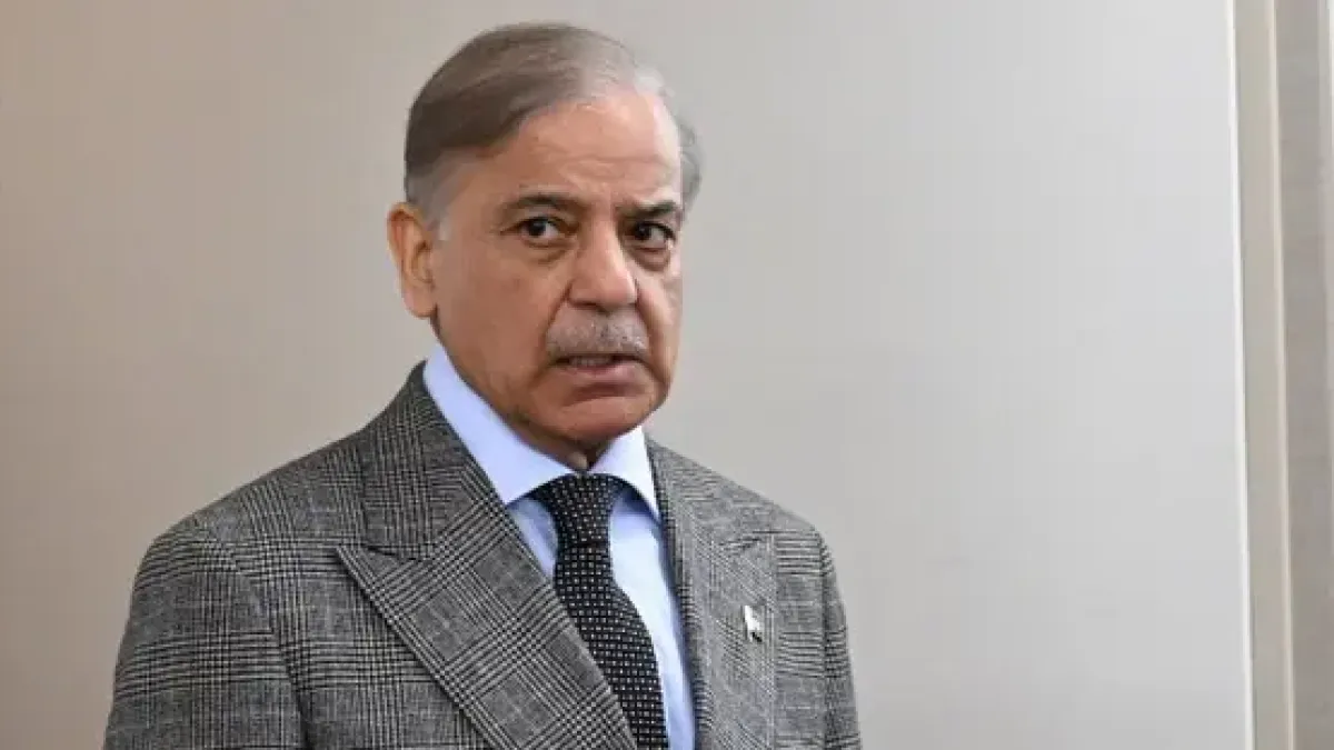 رئيس وزراء باكستان يدين استهداف السفن السعودية ويبحث أمن الملاحة مع بن سلمان